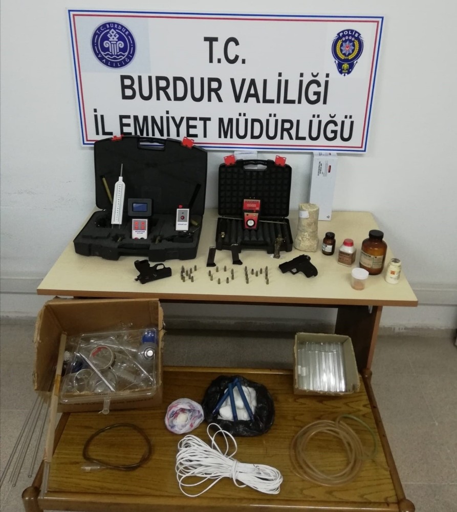 Burdur’da kaçak tarihi eser operasyonu 
