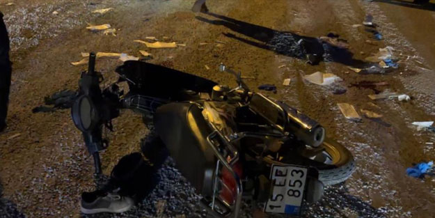 Burdur’da kamyonetle çarpışan motosikletteki 2 çocuk ağır yaralandı