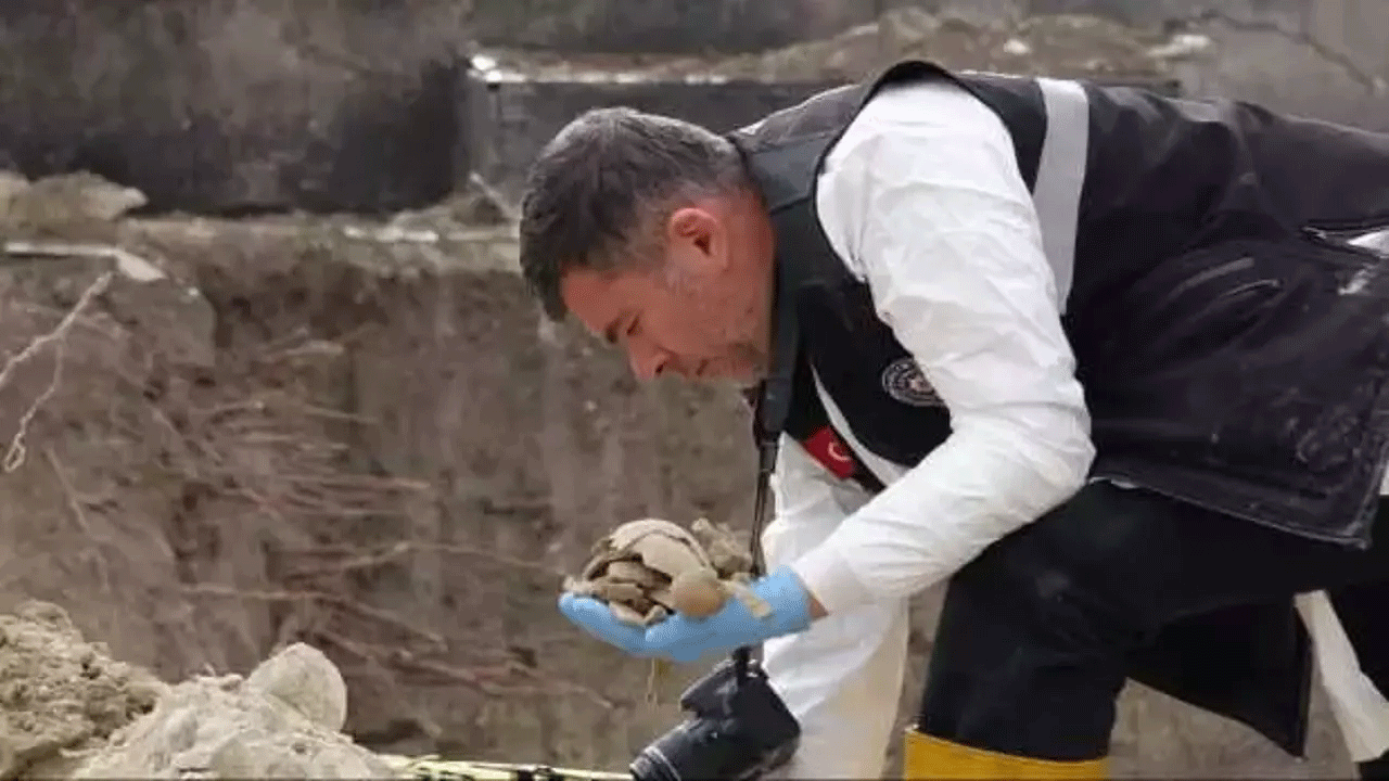 Burdur'da kanalizasyonda insana ait kemikler bulundu!