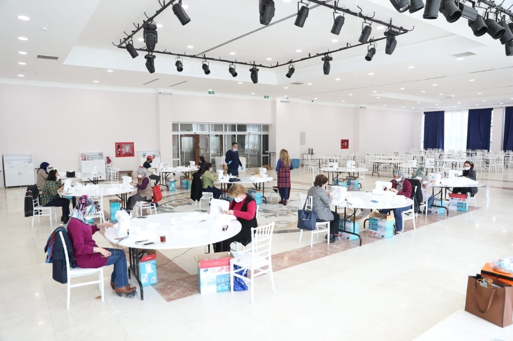 Burdur’da maske üretim kapasitesi arttırıldı 