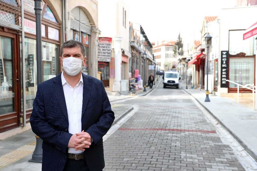 Burdur’da sokaklar dezenfekte edildi 