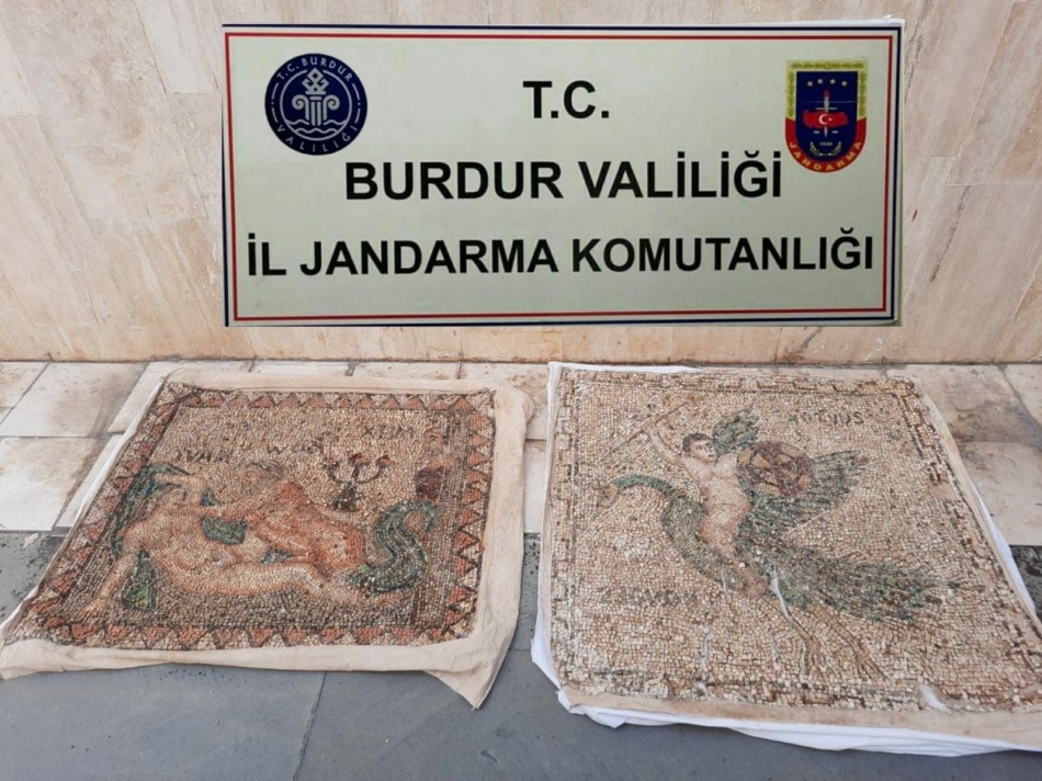 Burdur’da tarihi eser kaçakçıları suçüstü yakalandı 