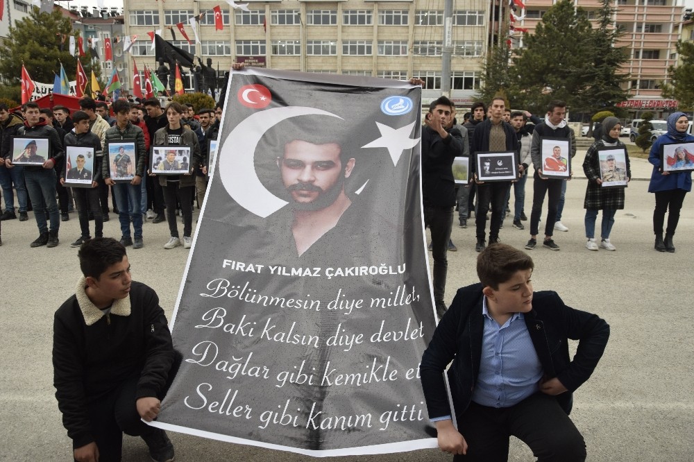 Burdur’da Ülkü Ocakları Fırat Çakıroğlu’nu andı 