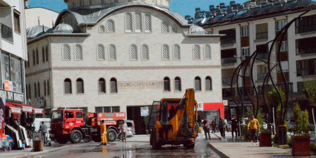Burdur’da yaşanan selin hasarları giderilmeye çalışılıyor