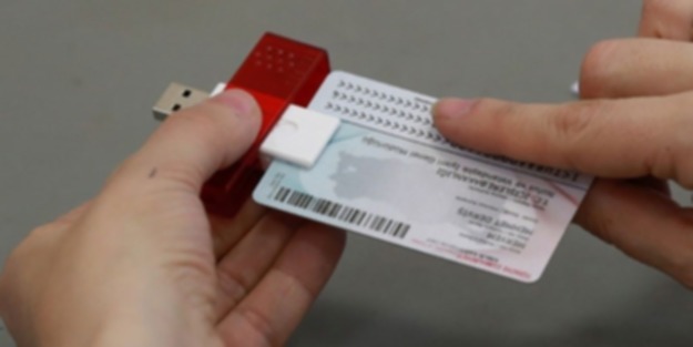 O ilimizde çipli kimliklerin dağıtımına başlandı