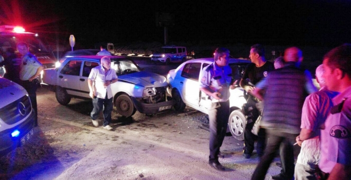 Burdur'da zincirleme kaza: 7 kişi yaralı