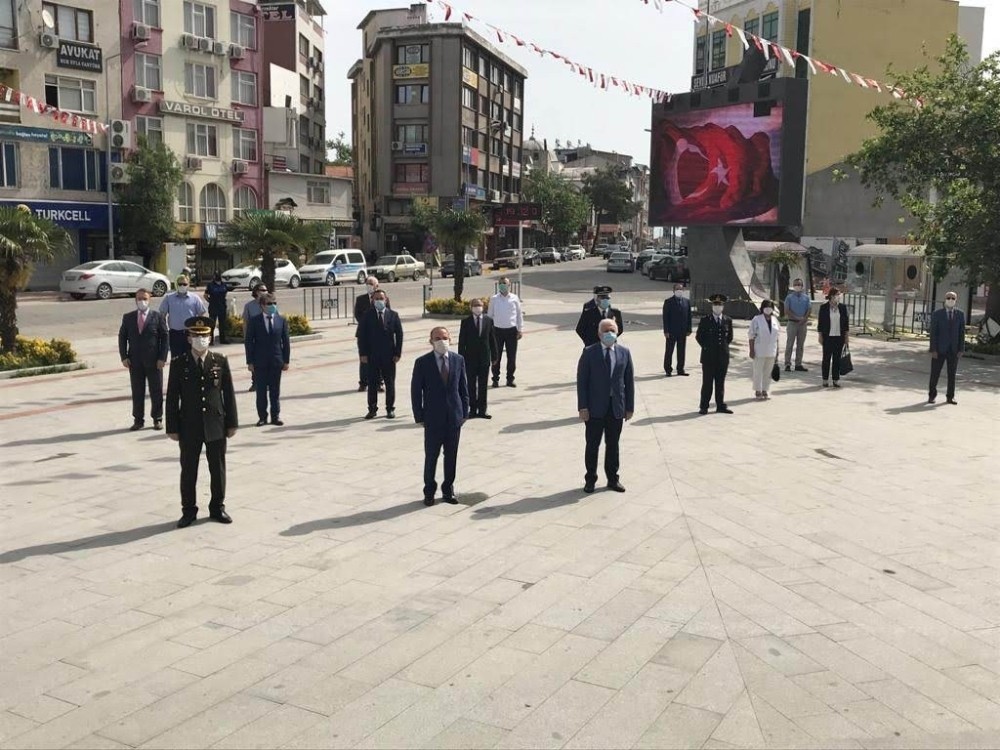 Burhaniye’de 19 Mayıs kutlandı 