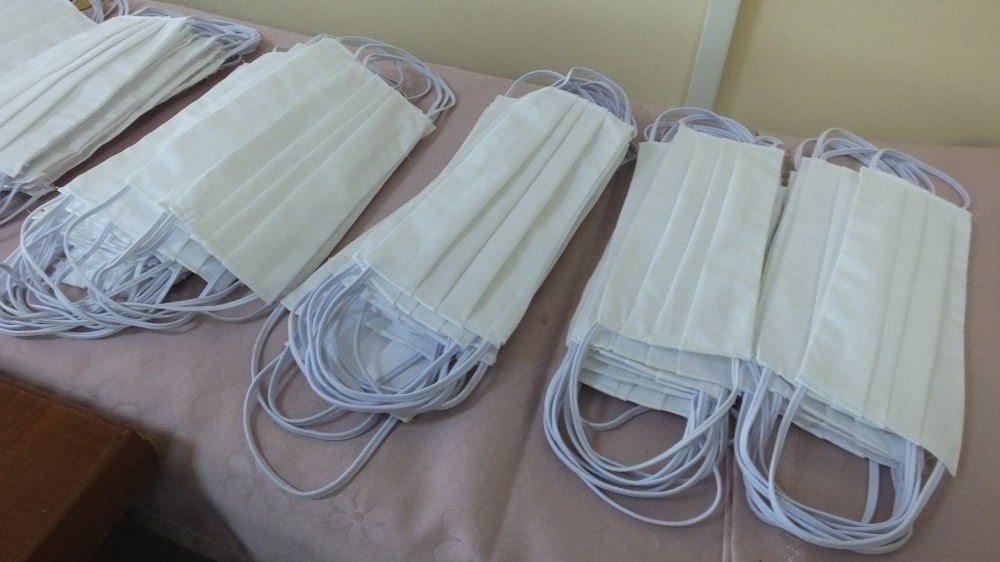 Burhaniye’de belediye maske üretimine başladı, kimse maskesiz kalmayacak 