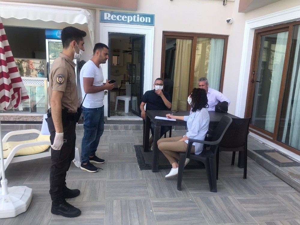 Burhaniye’de işyerlerine normalleşme denetimi 