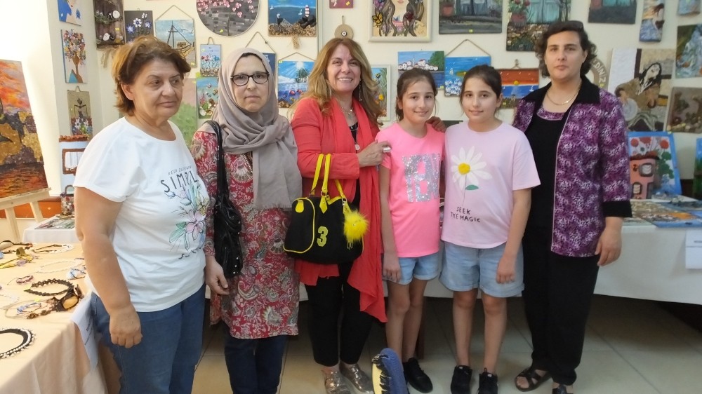 Burhaniye’de kadınların eserleri ilgi gördü 