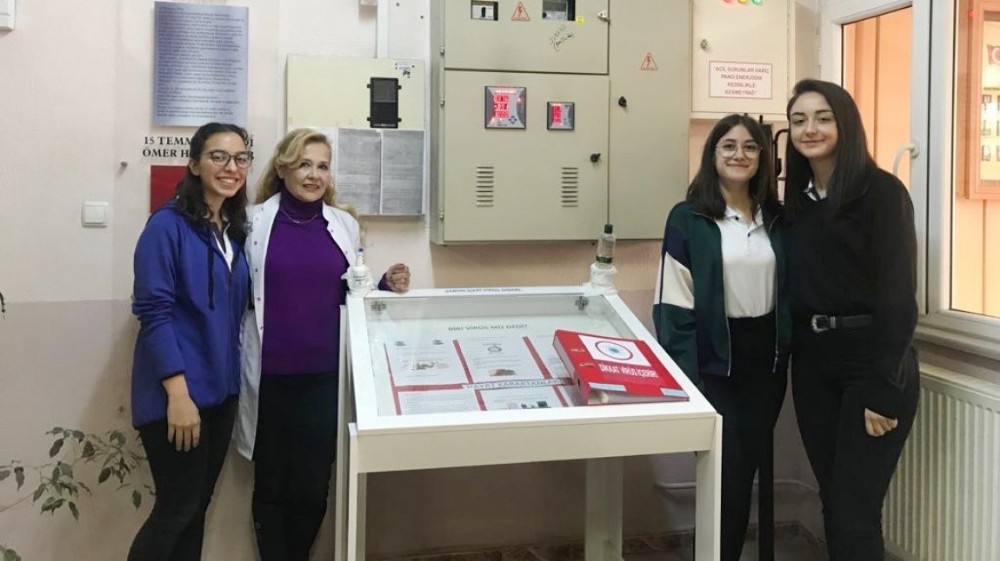 Burhaniye’de liseli öğrencilere korona bilgilendirilmesi 