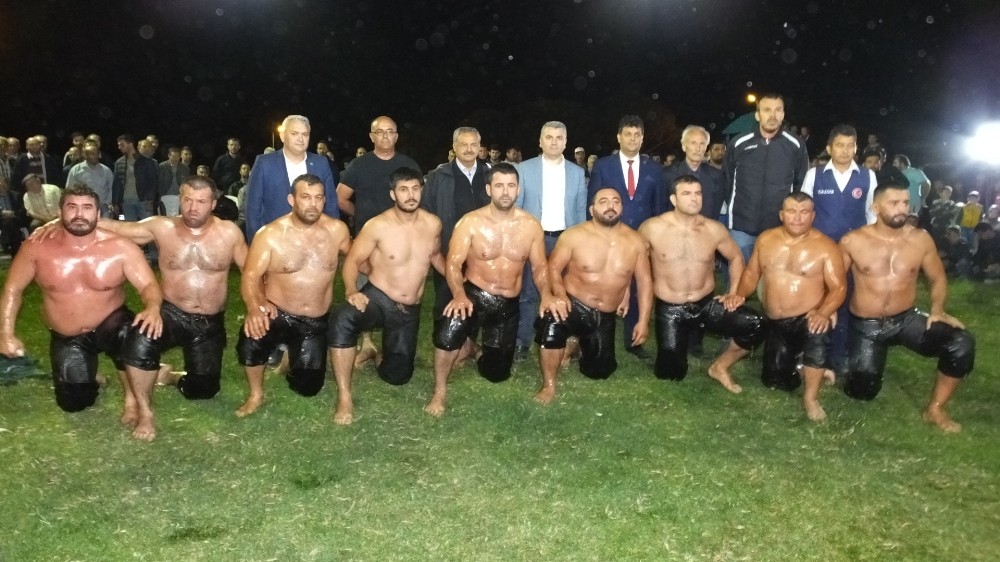 Burhaniye’de Sübeylidere Gece Güreşleri 25 Mayısta yapılacak 