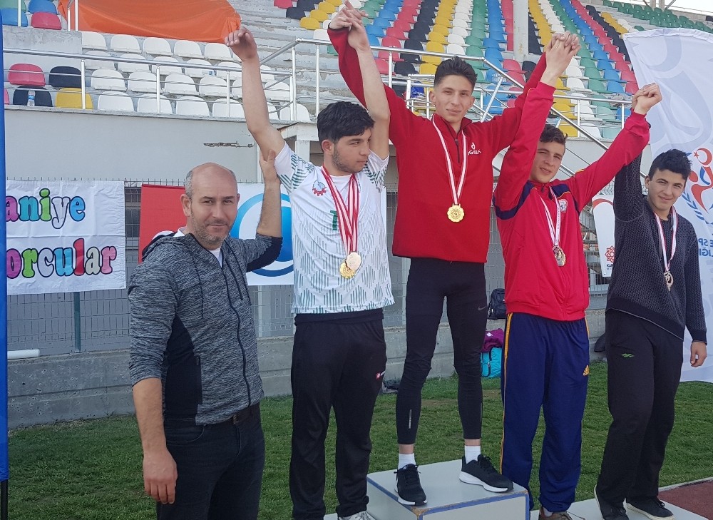Burhaniyeli özel sporcular Balıkesir’den 12 madalya ile döndü