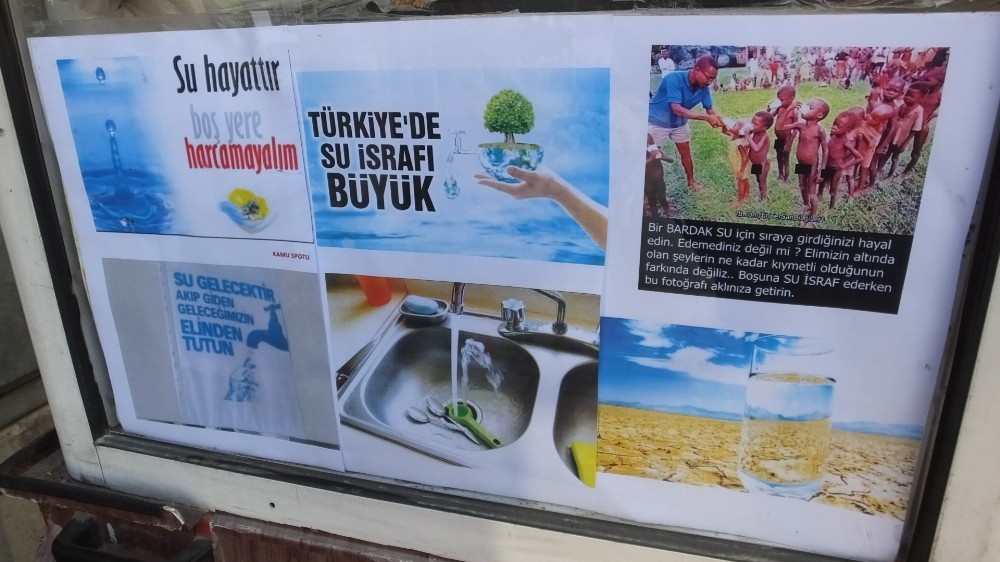 Burhaniyeli simitçi su israfına dikkat çekti 