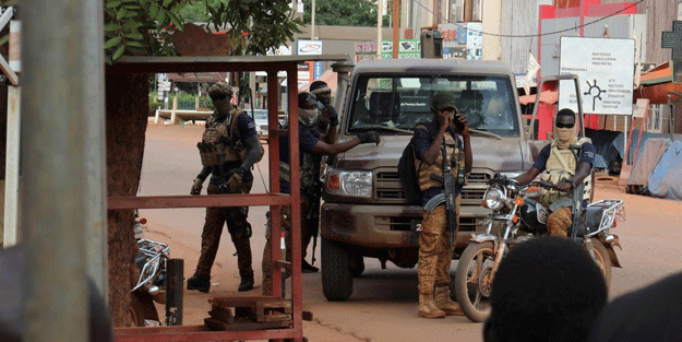 Burkina Faso terörle mücadele için seferberlik ilan etti