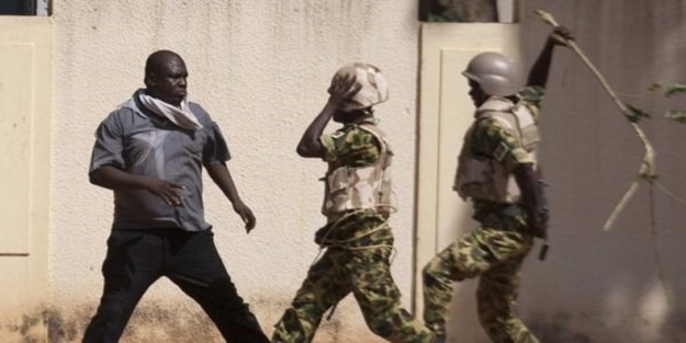 Burkina Faso'da yönetime el konuldu