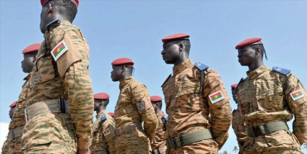 Burkina Faso'daki darbe girişimiyle bağlantılı 4 kişi tutuklandı