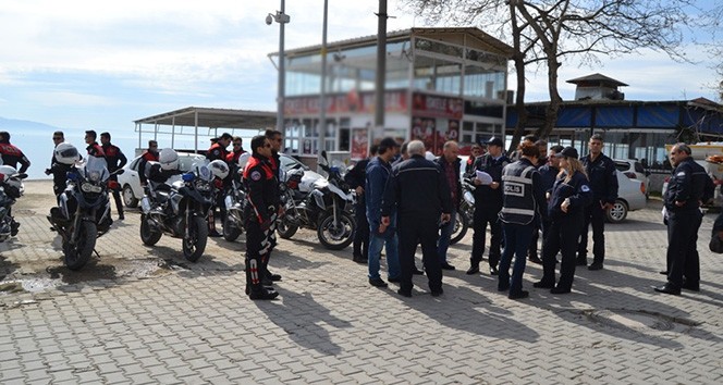 Bursa Gemlik'te 300 polis ile huzur uygulaması