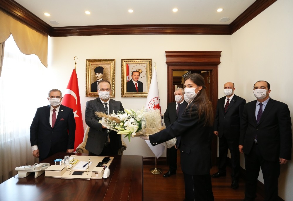 Bursa İl Emniyet Müdürü Aslan, Vali Canbolat’ı makamında ziyaret etti 