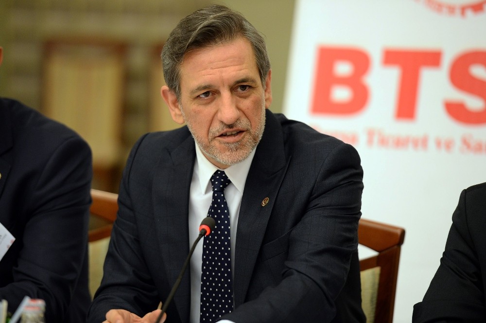 Bursa iş dünyası kahraman sağlık çalışanlarının yanında 