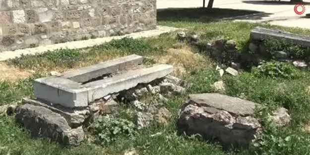 Bursa İznik'te Osmanlı'ya ait mezar kalıntıları gizemini koruyor! 14 ile 17. yüzyıllara ait...