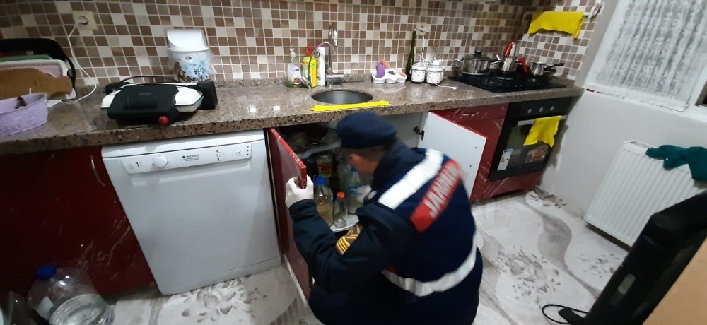 Bursa jandarmasından mazot hırsızlarına operasyon: 3 gözaltı 