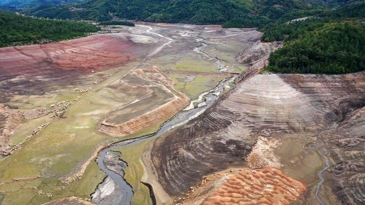 Bursa susuz kaldı: İki baraj tamamen kurudu, şehirde su krizi derinleşiyor