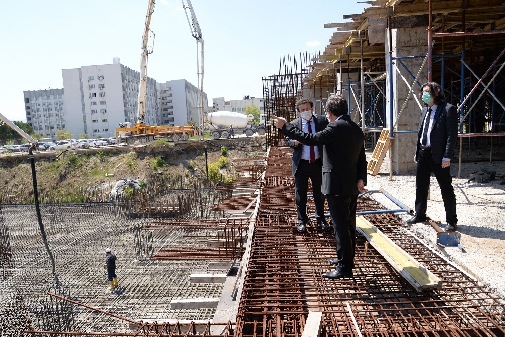 Bursa Uludağ Üniversitesi Yeni Camii hayırseverlerden destek bekliyor 