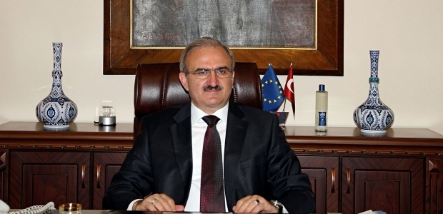 Bursa Valisi: Terörü, teröristi lanetleyelim!