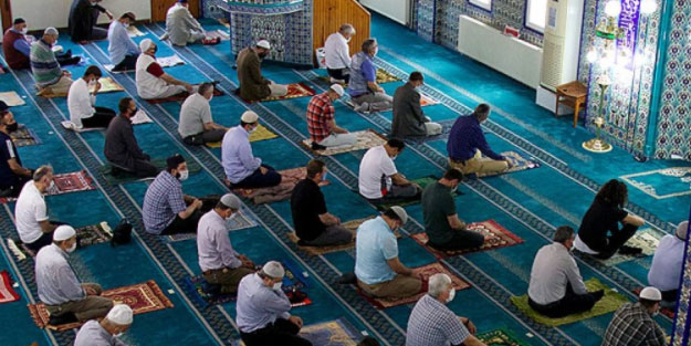 Bursa yatsı namazı kaçta? Bursa teravih namazı saatleri: 2022 Ramazan imsakiye|