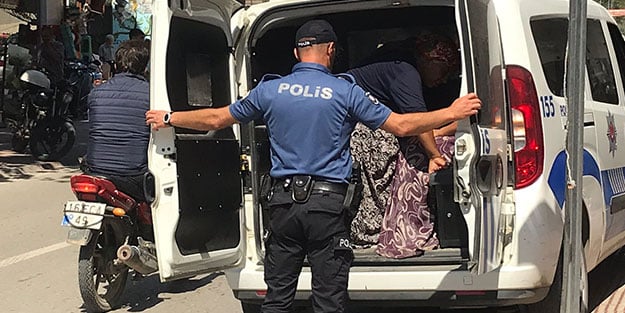 Bursa'da 11 'tırnakçı' kadın gözaltına alındı
