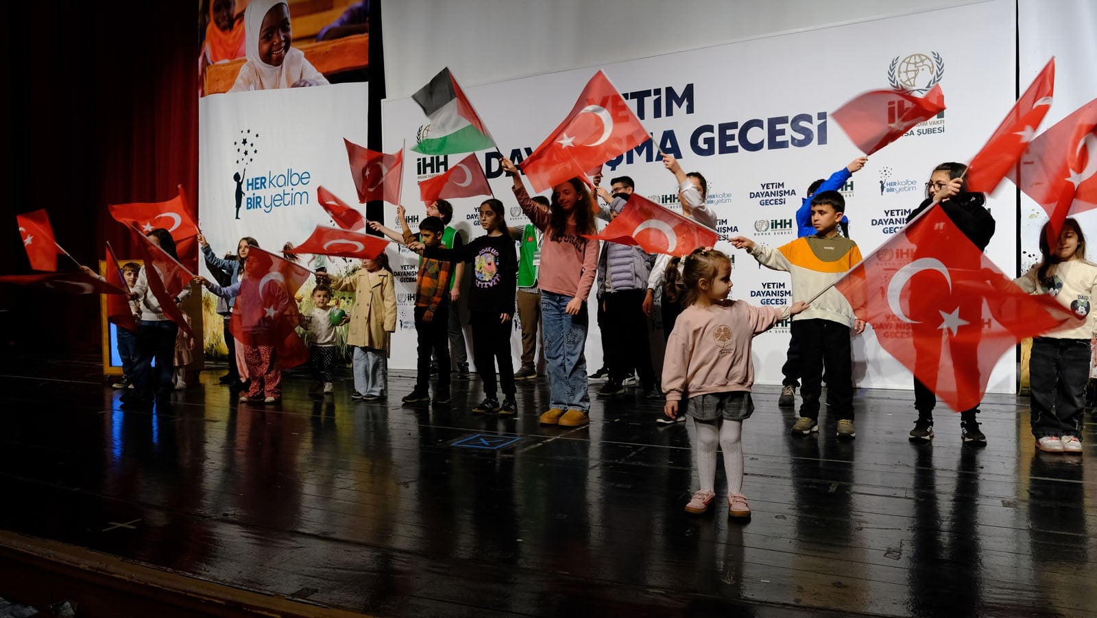 Bursa’da 11. Yetim Dayanışma Gecesi düzenlendi