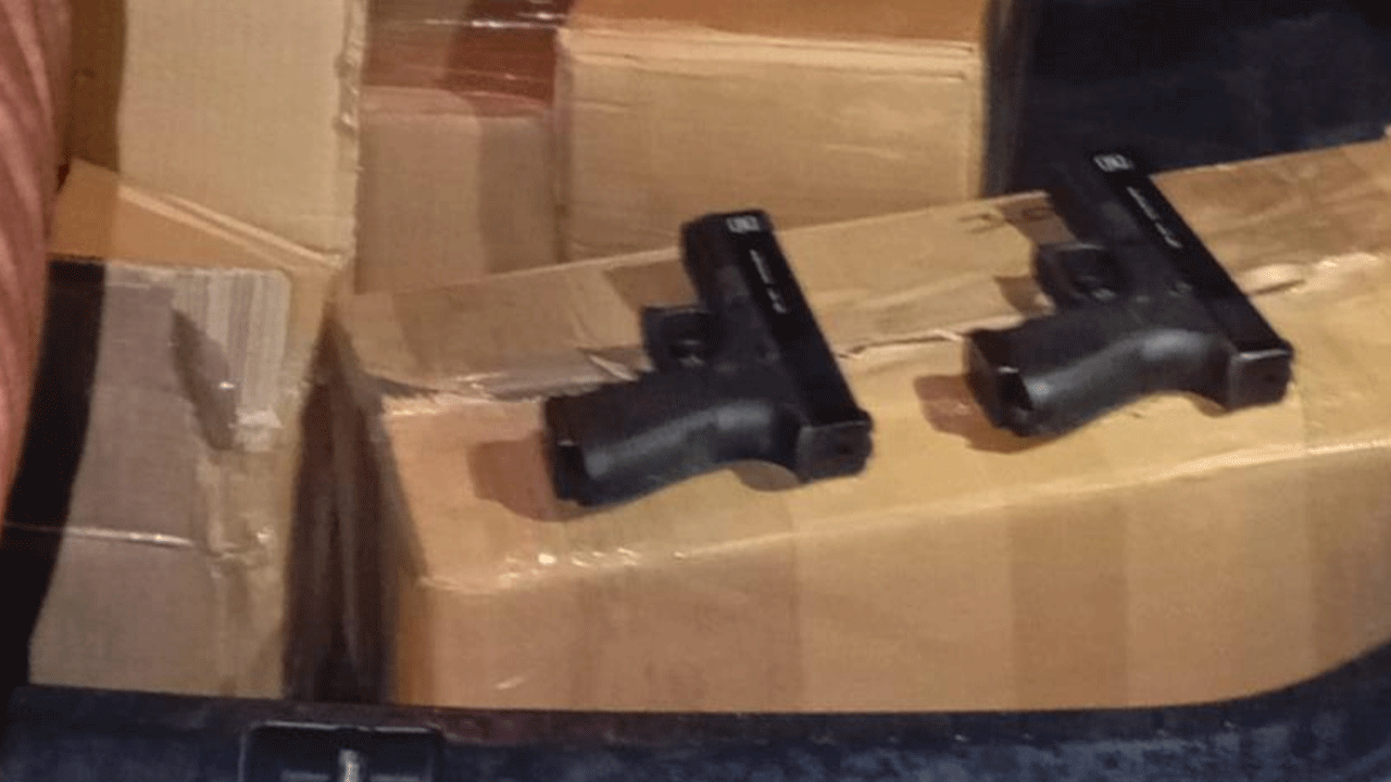 Bursa'da 150 adet suikast silahı ele geçirildi!