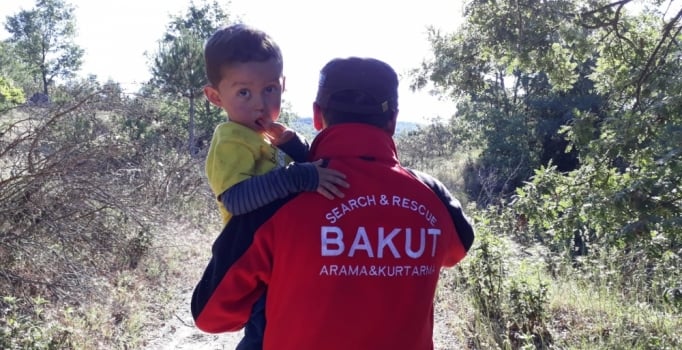 Bursa'da 3 yaşındaki kayıp çocuk, 12 saat sonra ormanda bulundu