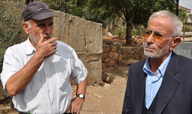 Bursa'da 4 yıldır asker arkadaşını arıyor