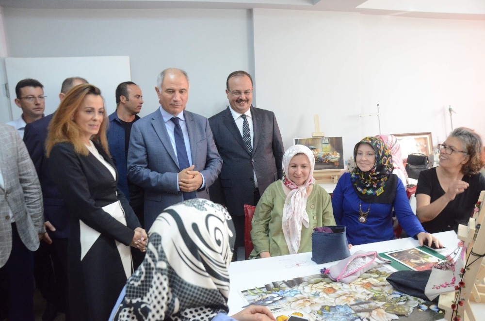Bursa’da 5 bin kadın ve genç bu merkezde meslek eğitimi alacak 