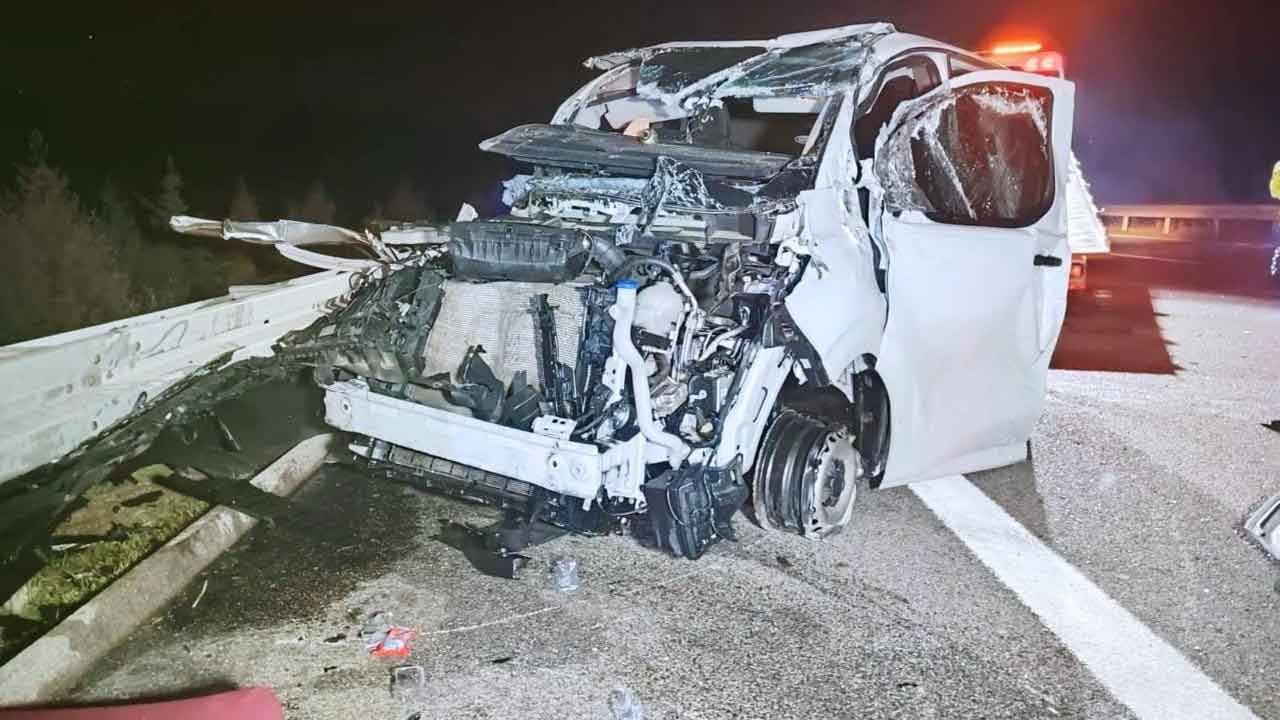 Bursa’da akılalmaz olay! Altın yüklü zırhlı araç takla attı: Milyonluk külçeler yollara saçıldı!