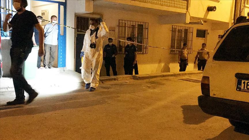 Bursa'da anne ve 2 çocuğu evlerinde ölü bulundu
