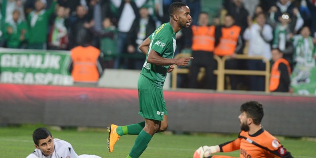 Bursa'da Bakambu'nun gecesi: 3-0