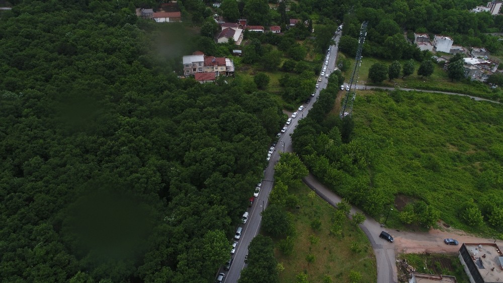 Bursa’da bayram kısıtlaması öncesi kilometrelerce su kuyruğu 