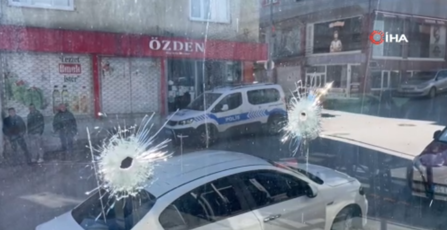 Bursa'da bir şüpheli sabah saatlerinde iş yeri kurşunlayıp kaçtı