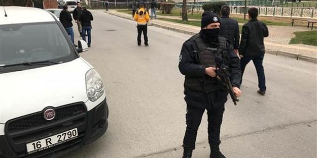 Bursa'da çevik kuvvet yakınlarında patlama