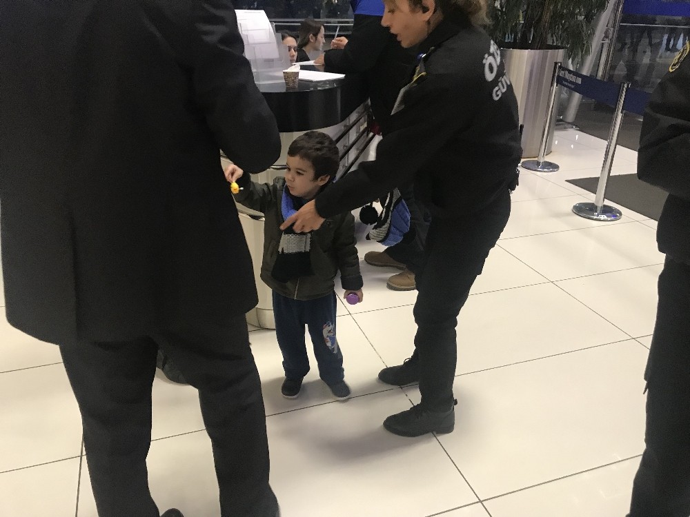 Bursa’da çocuğunu AVM’ye bırakıp kaçan anneye hapis 
