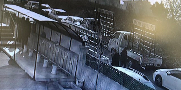 Bursa'da cuma namazı çıkışı silahlı saldırı!