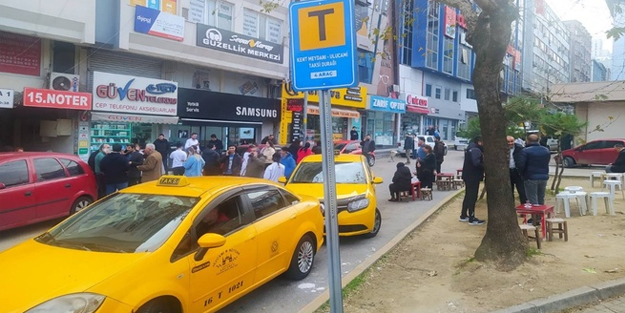 Bursa'da deprem sonrası vatandaşlar sokaklara çıktı