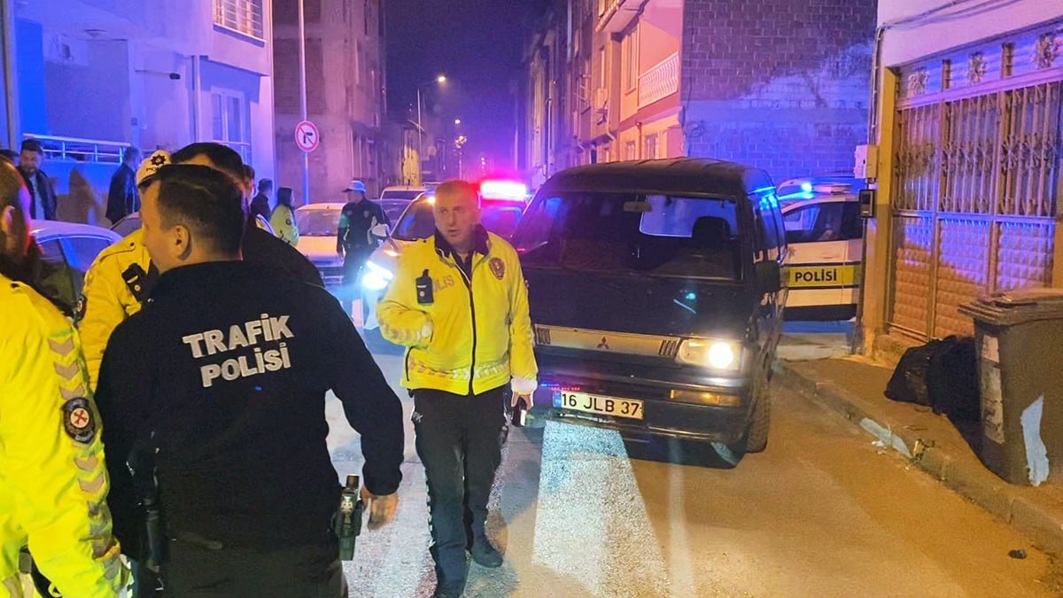 Bursa'da 'dur' ihtarına uymayan sürücü 10 kilometrelik takip sonucu yakalandı