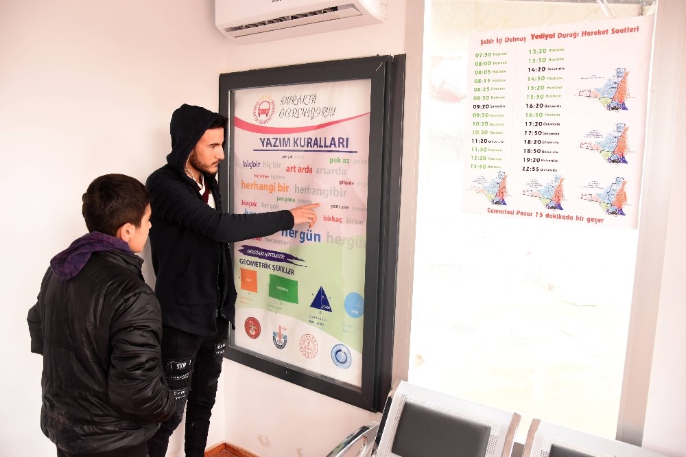 Bursa’da ’Durakta Öğreniyorum’ projesi faaliyete geçti 