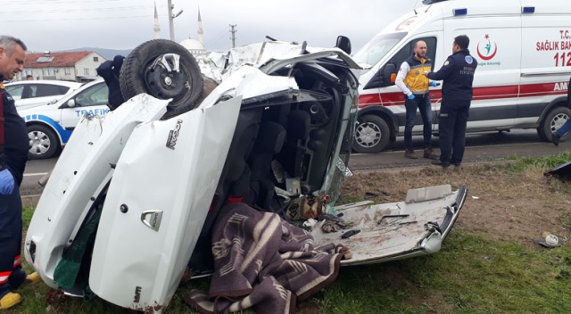 Bursa'da feci kaza, 1 ölü 3 de yaralı