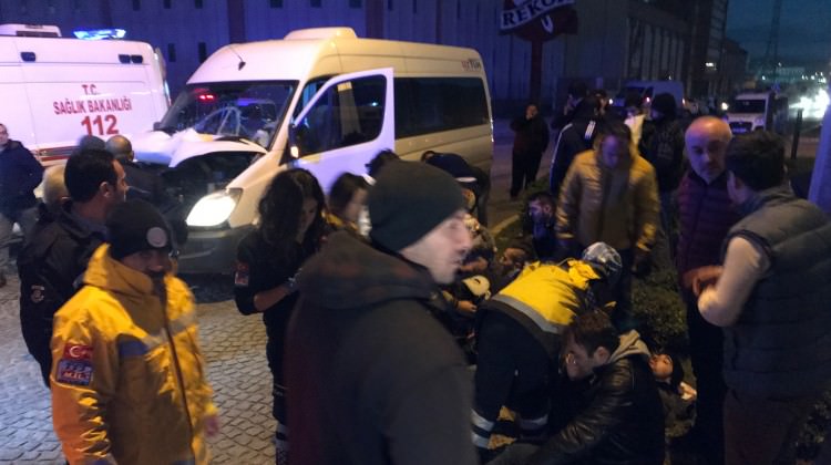 Bursa'da feci kaza! 12 kişi yaralandı