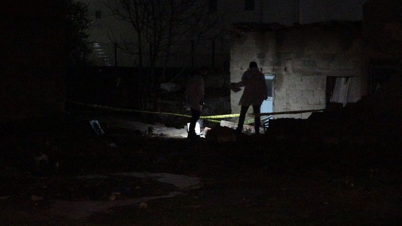 Bursa'da fırtına dehşeti! Duvarın altında kalan genç hayatını kaybetti